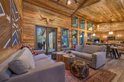 IIII Pines + a Cone: Sleeps 18, Hot Tub, Game Room - Image 4