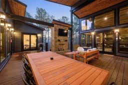 IIII Pines + a Cone: Sleeps 18, Hot Tub, Game Room - Image 3